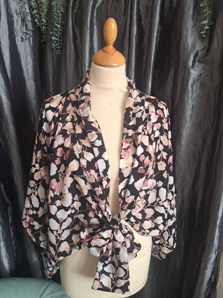 Mini-Kimono - Taille Unique - Fleurs de cerisier